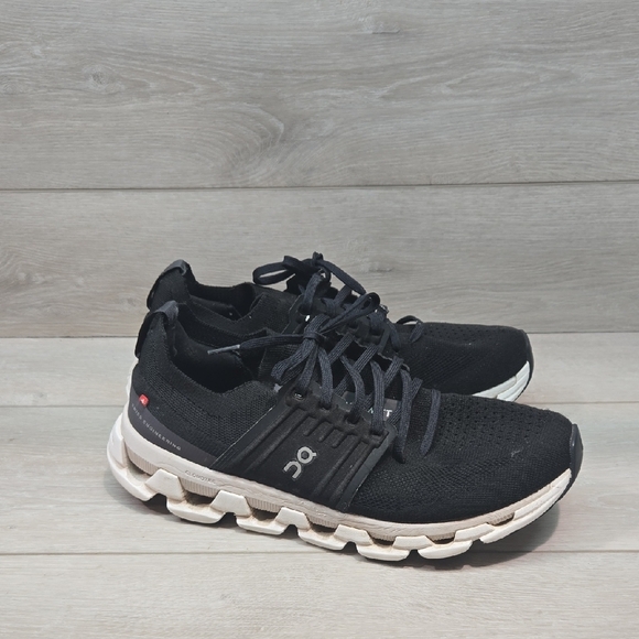On Running Women Cloudswift Black Running Shoes Sneakers Sz 10.5 - Picture 1 of 12